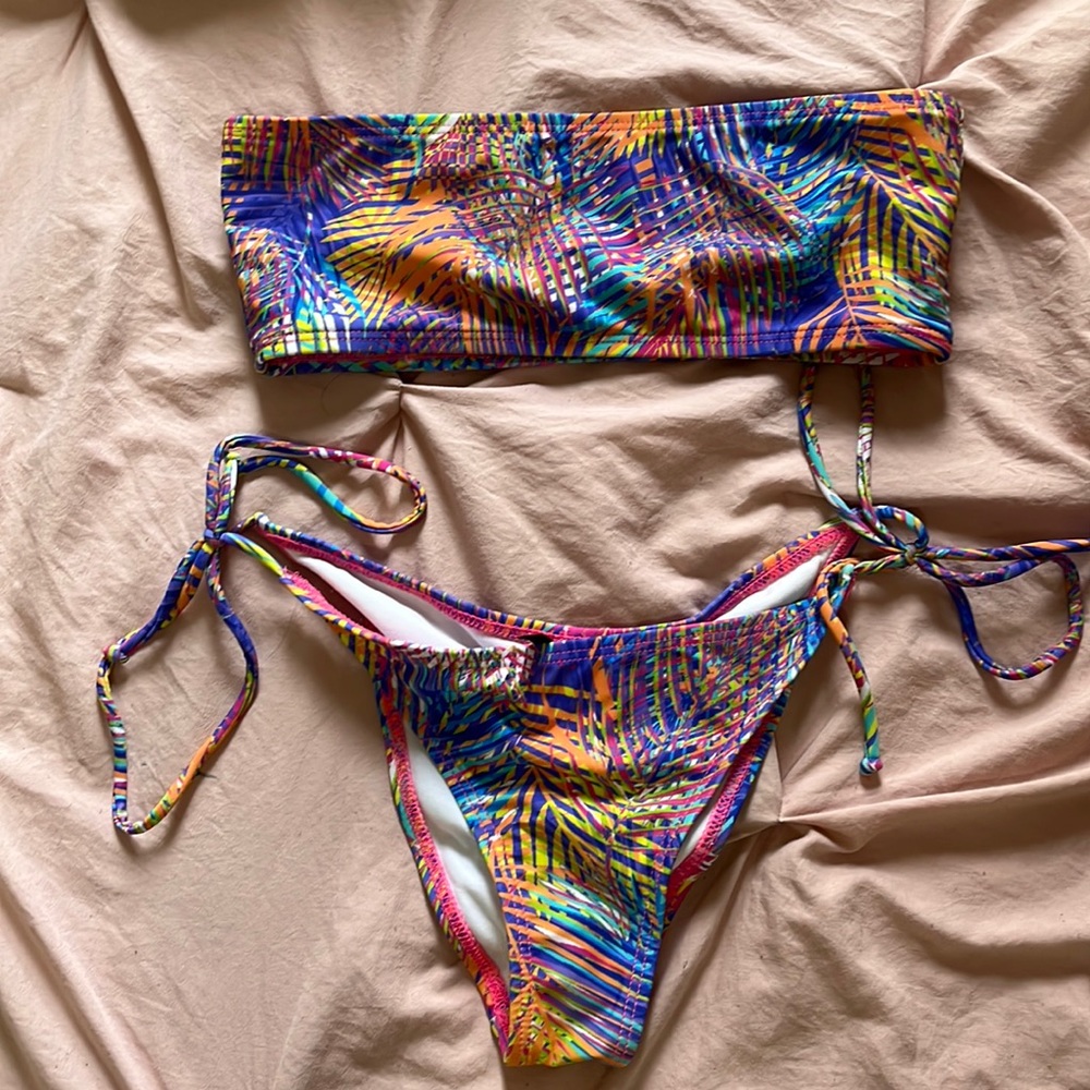 Strapless two piece bikini